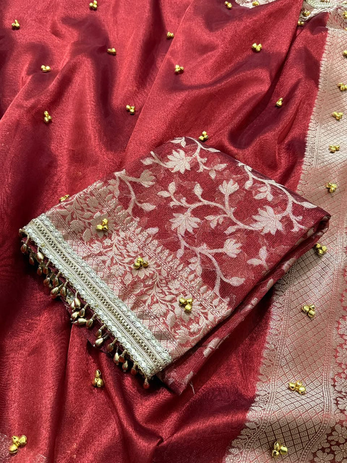 Ghungroo saree with latkan lace border