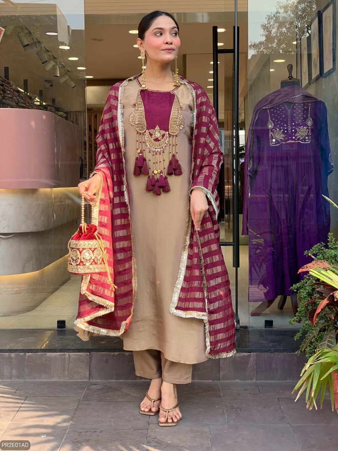 Designer Kurti Pant Set with Kanjivaram Weaving Dupatta