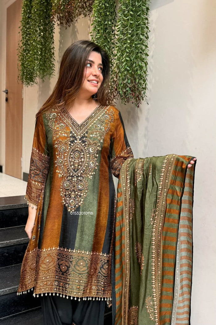 Farshi Salwar 3 Piece Dress – Heavy Crushed Chinon Silk